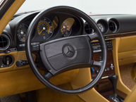 1989 Mercedes-Benz 560SL WPBBA48DXKA103846 Studio